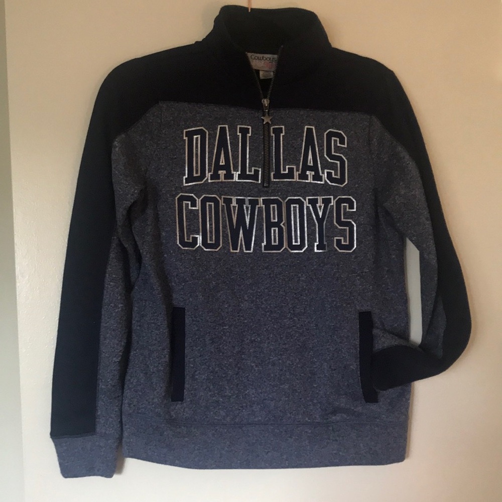 DALLAS COWBOYS HALF ZIP UP SWEATER!!